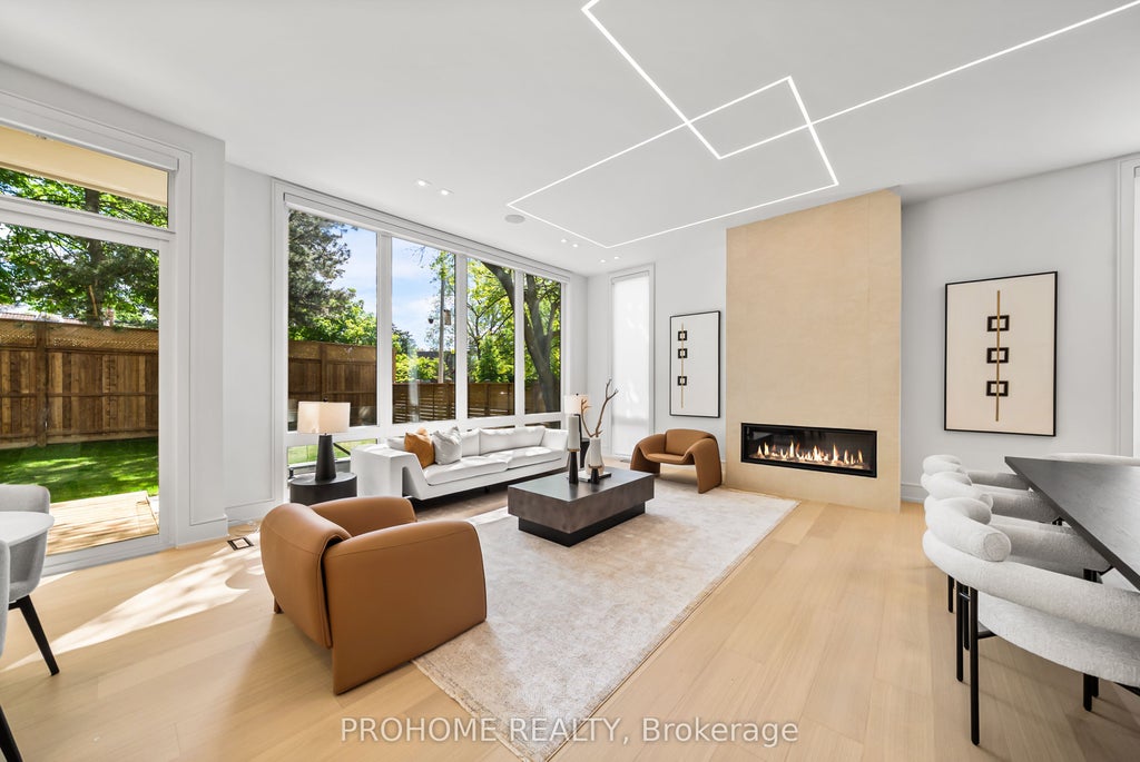 Photo of 15 Aldershot Crescent, Toronto, ON M2P 1L7 (MLS # C13791646)
