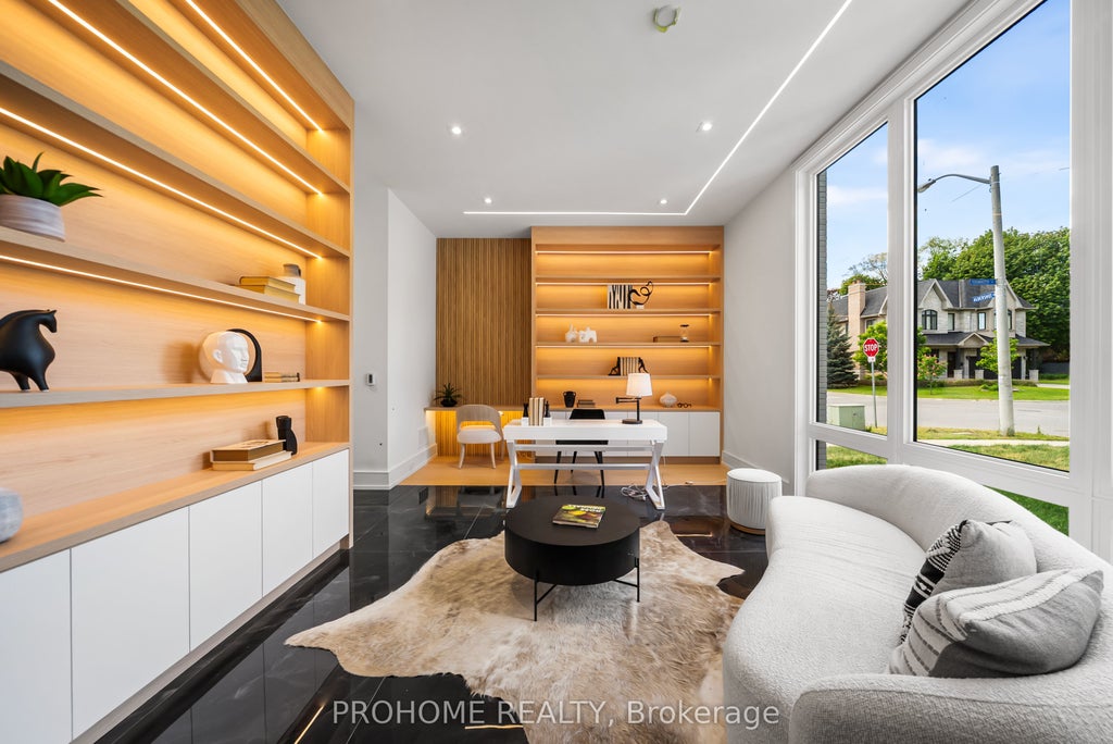 Photo of 15 Aldershot Crescent, Toronto, ON M2P 1L7 (MLS # C13791646)
