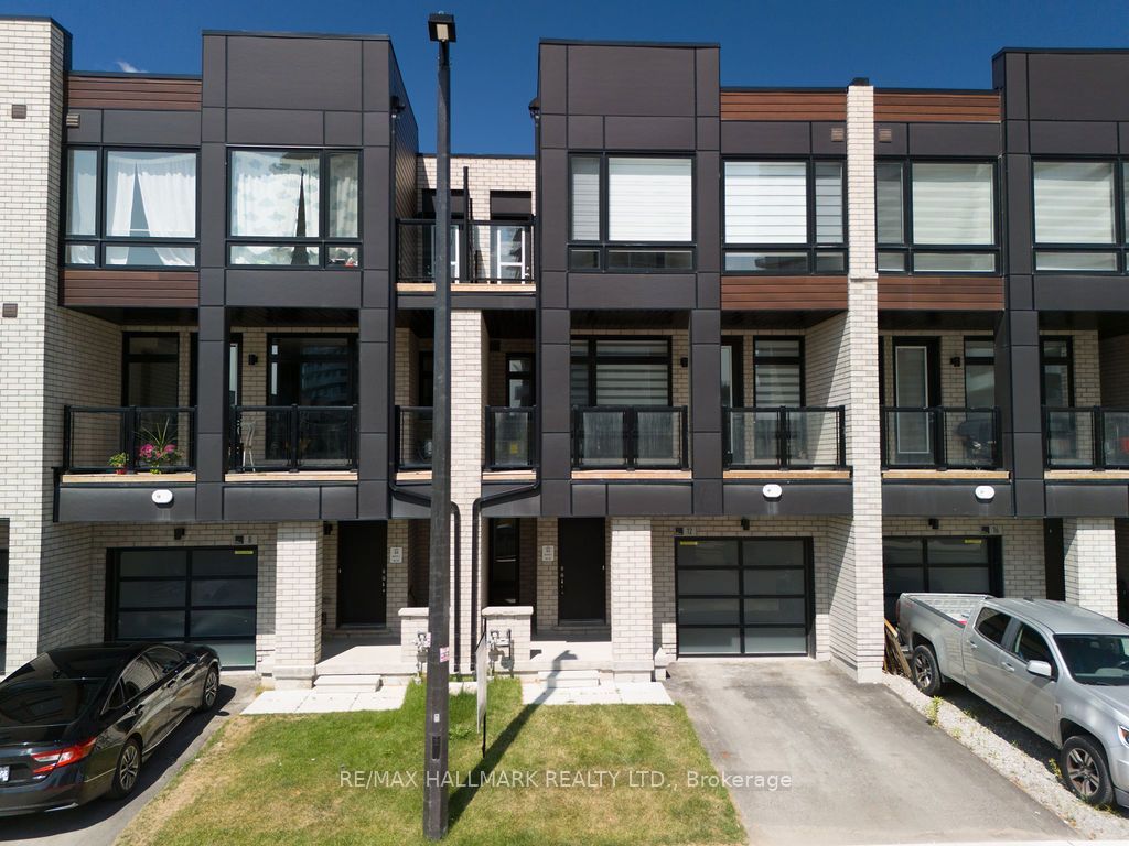 Photo of 12 Dandara Gate, Vaughan, ON L4L 1V8 (MLS # N13747588)