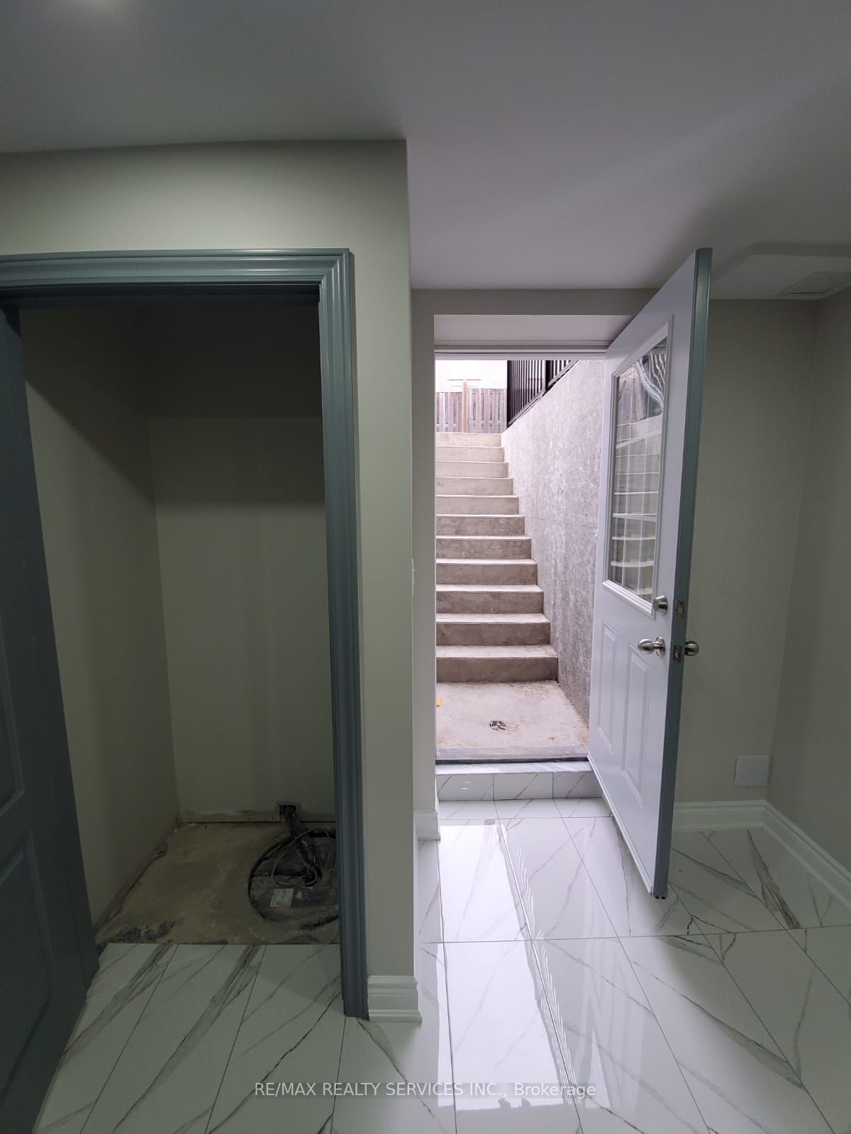 4 Mellowood Avenue (Basement)