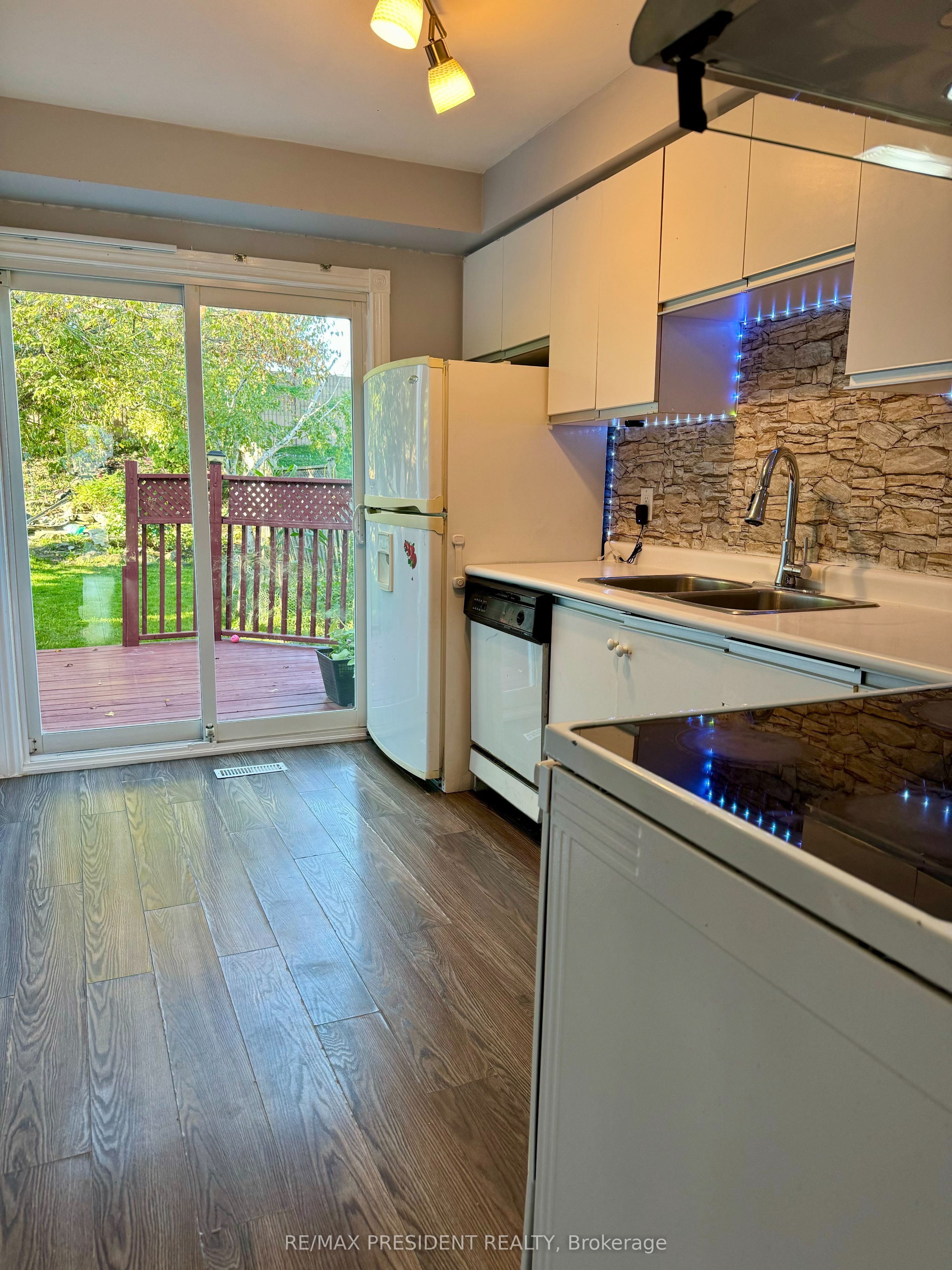 38 Nectarine Crescent
