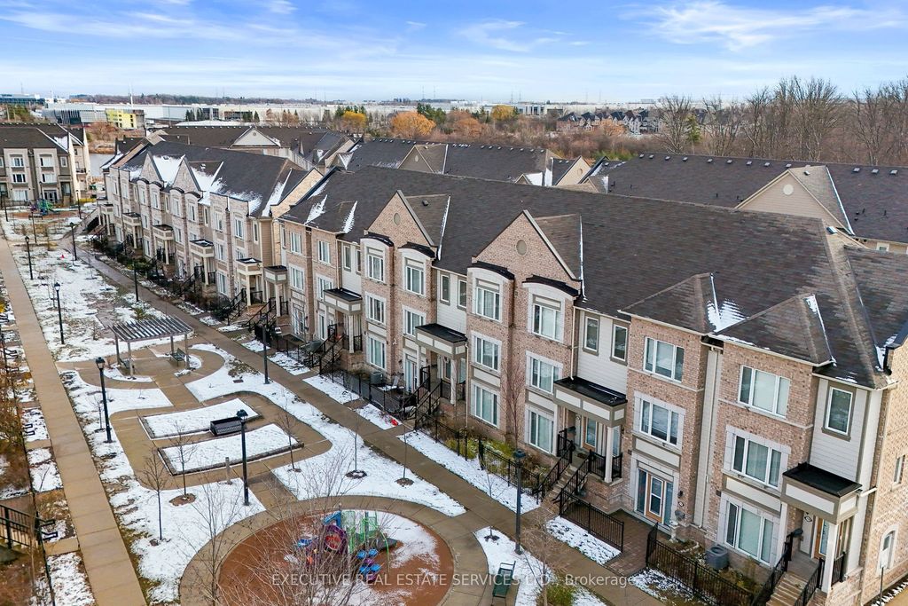 Photo of 1 Beckenrose Court #123, Brampton, ON L6Y 6G2 (MLS # W12587288)