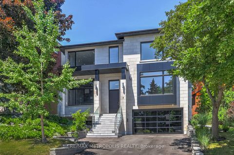 12 Bearwood Drive Toronto ON M9A 4G4