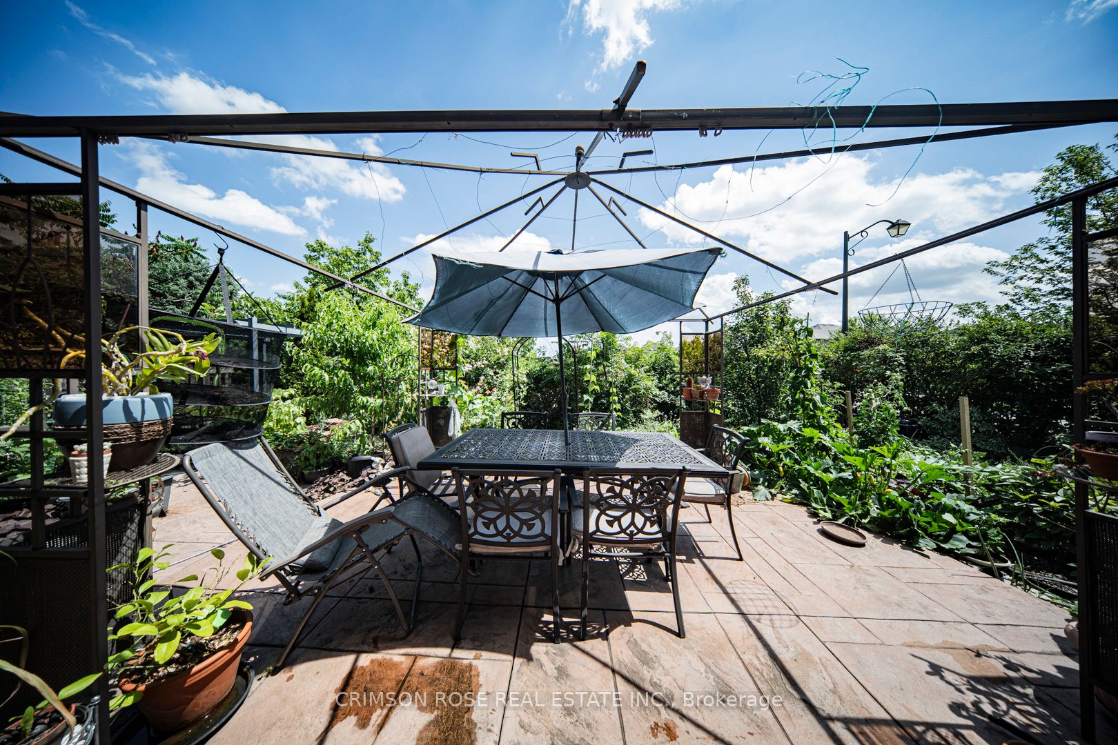 5420 Valleyhigh Drive Room 3