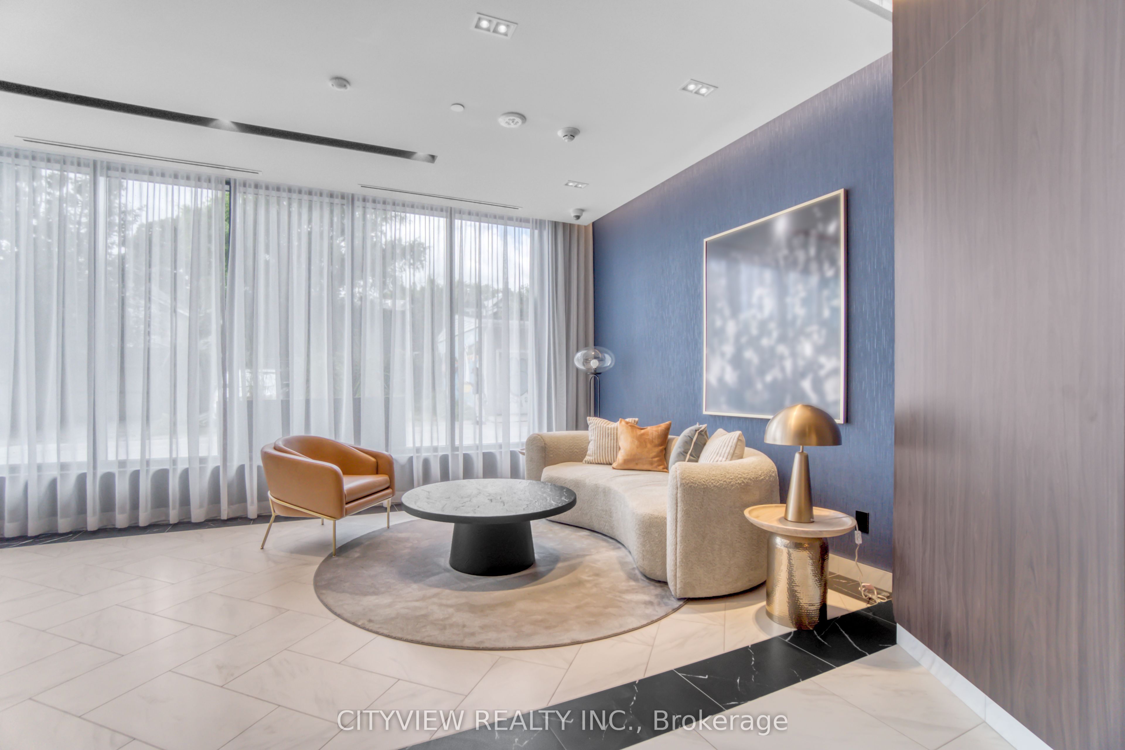 500 Dupont Street PH5