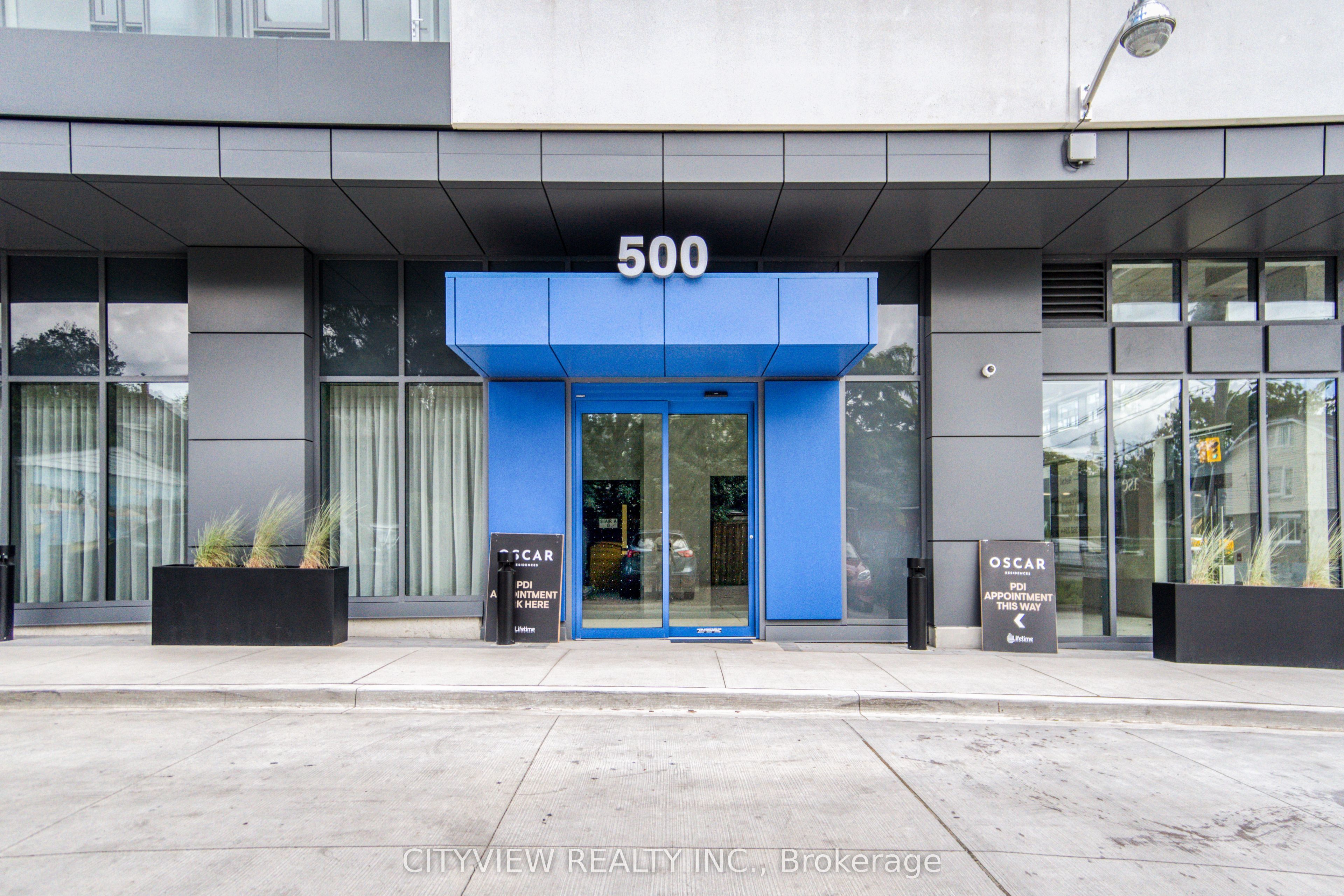 500 Dupont Street PH5
