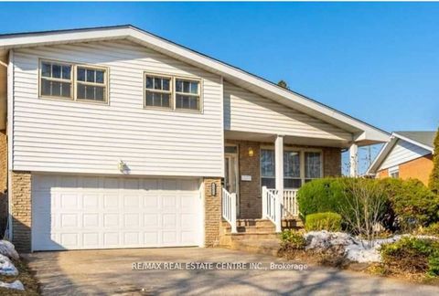 2252 Kilgorie Court Mississauga ON L4Y 1X5