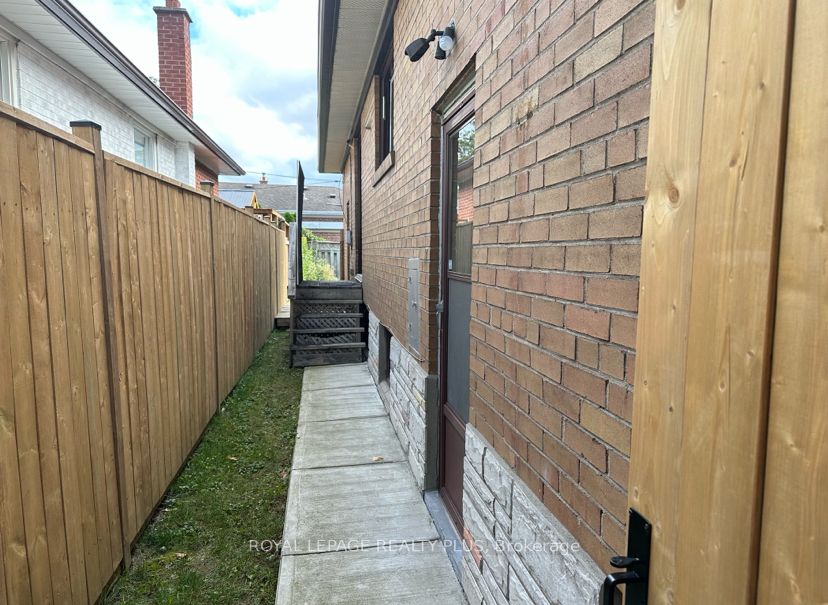 64 Stevenharris Drive
