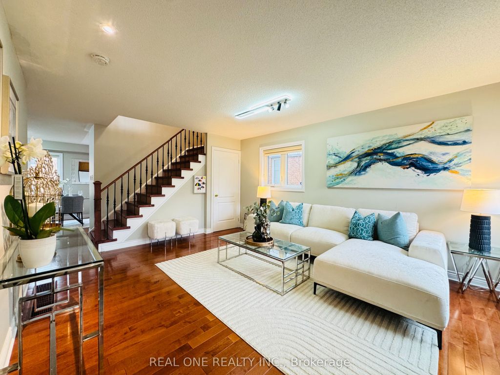 Photo of 2470 Bankside Drive, Mississauga, ON L5M 6E6 (MLS # W12569800)