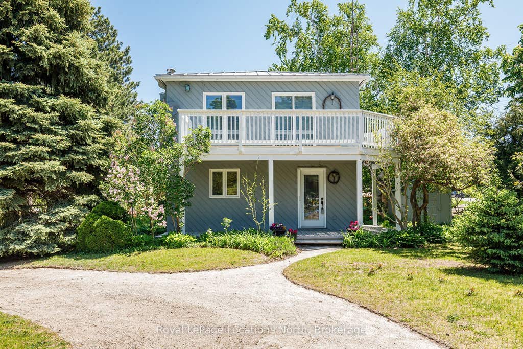 Photo of 102 Fraser Crescent, Blue Mountains, ON L9Y 0M8 (MLS # X13429064)