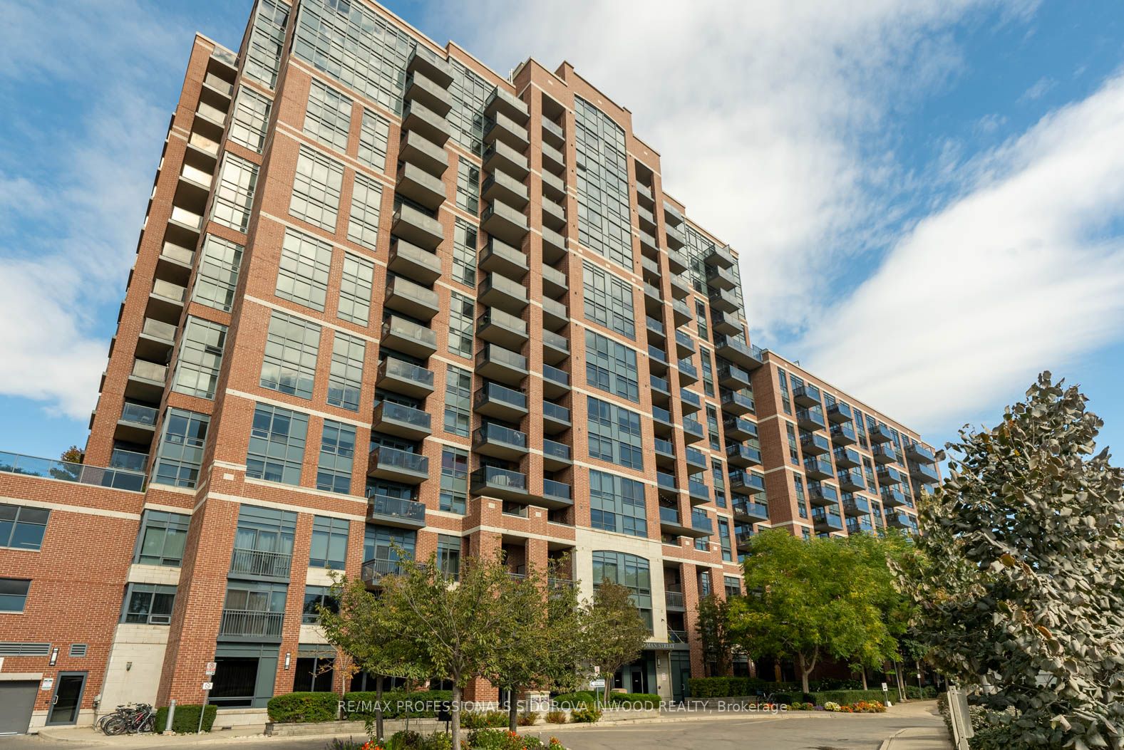 61 Heintzman Street 107