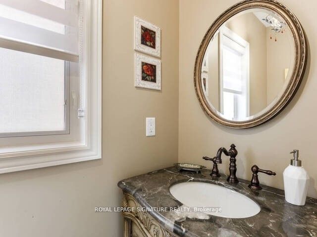 275 Lauderdale Drive