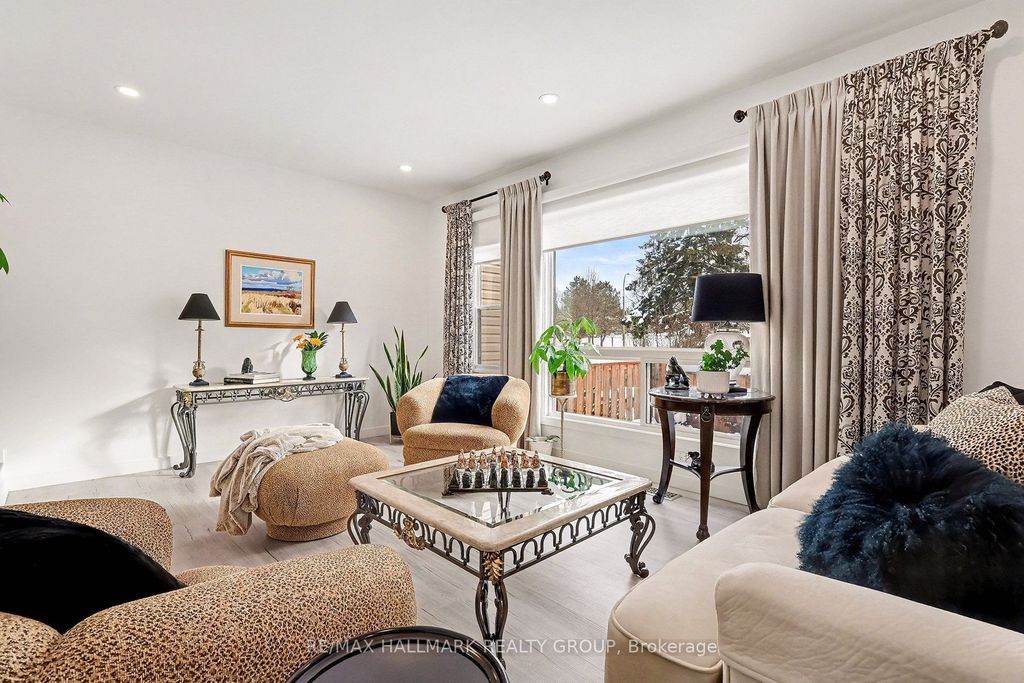 Photo of 6861 Bilberry Drive, Orleans - Convent Glen and Area, ON K1C 2E8 (MLS # X12791844)