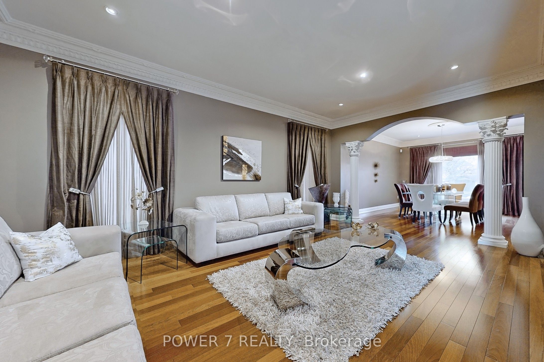76 Silver Rose Crescent