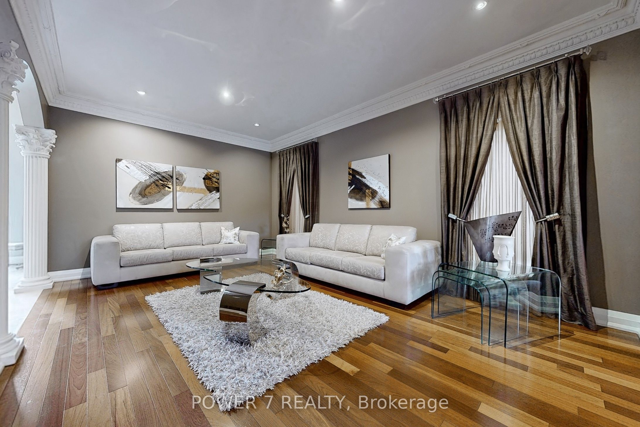 76 Silver Rose Crescent
