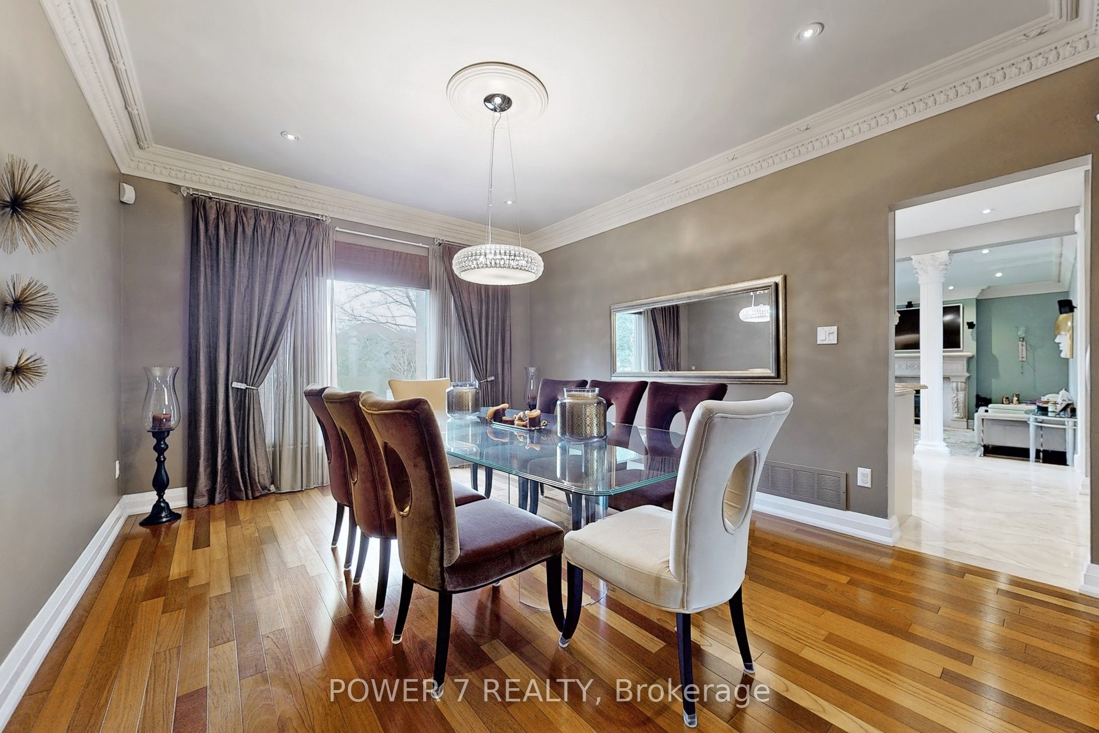 76 Silver Rose Crescent