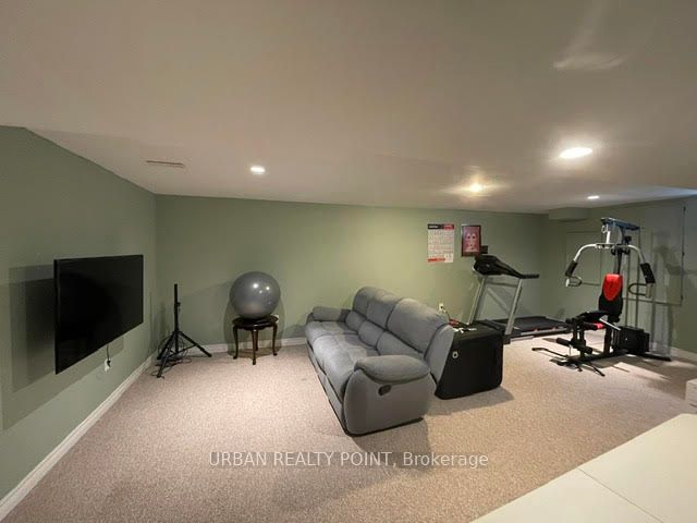 770 Othello Court 34