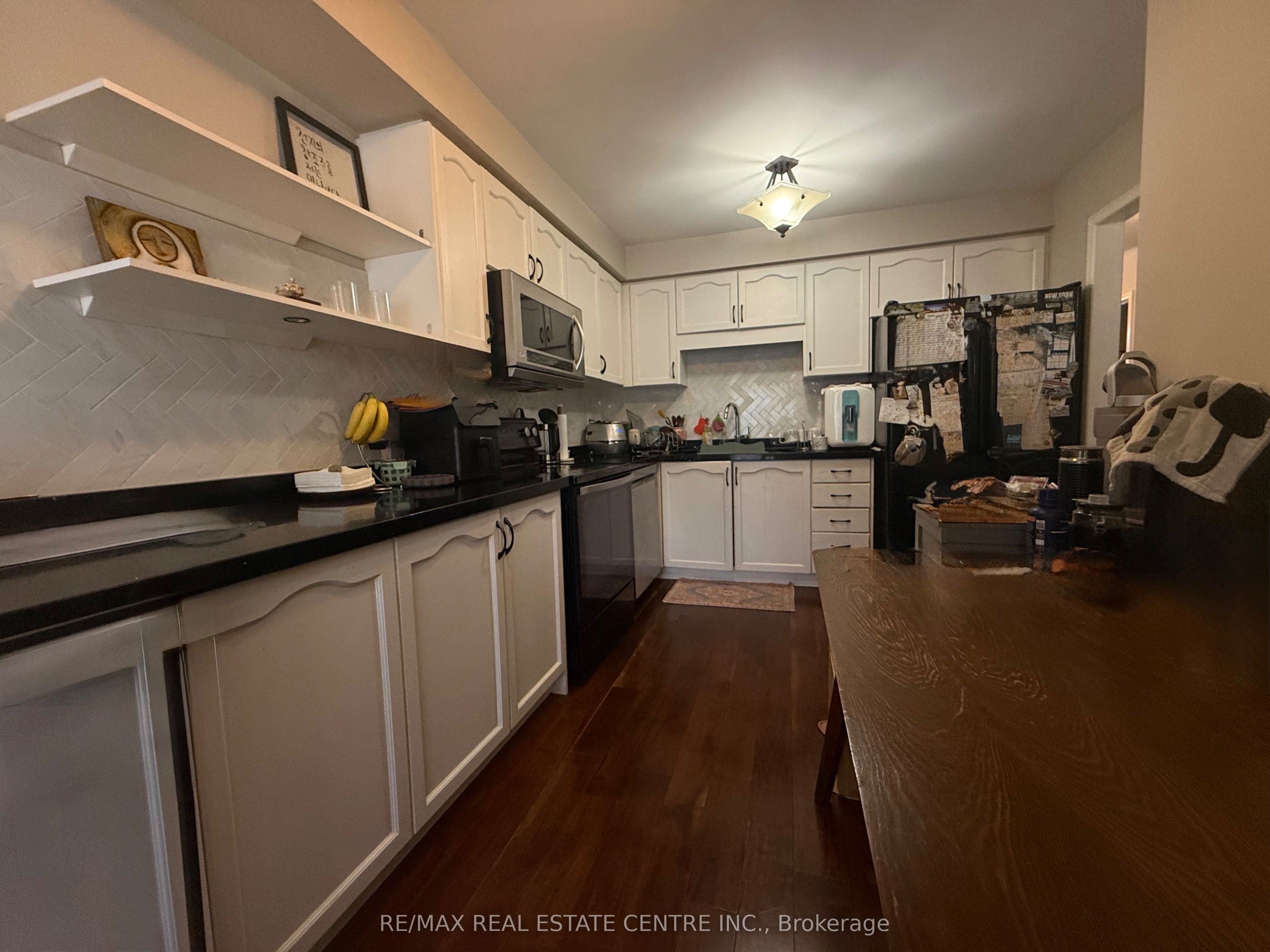 2225 Dale Ridge Drive