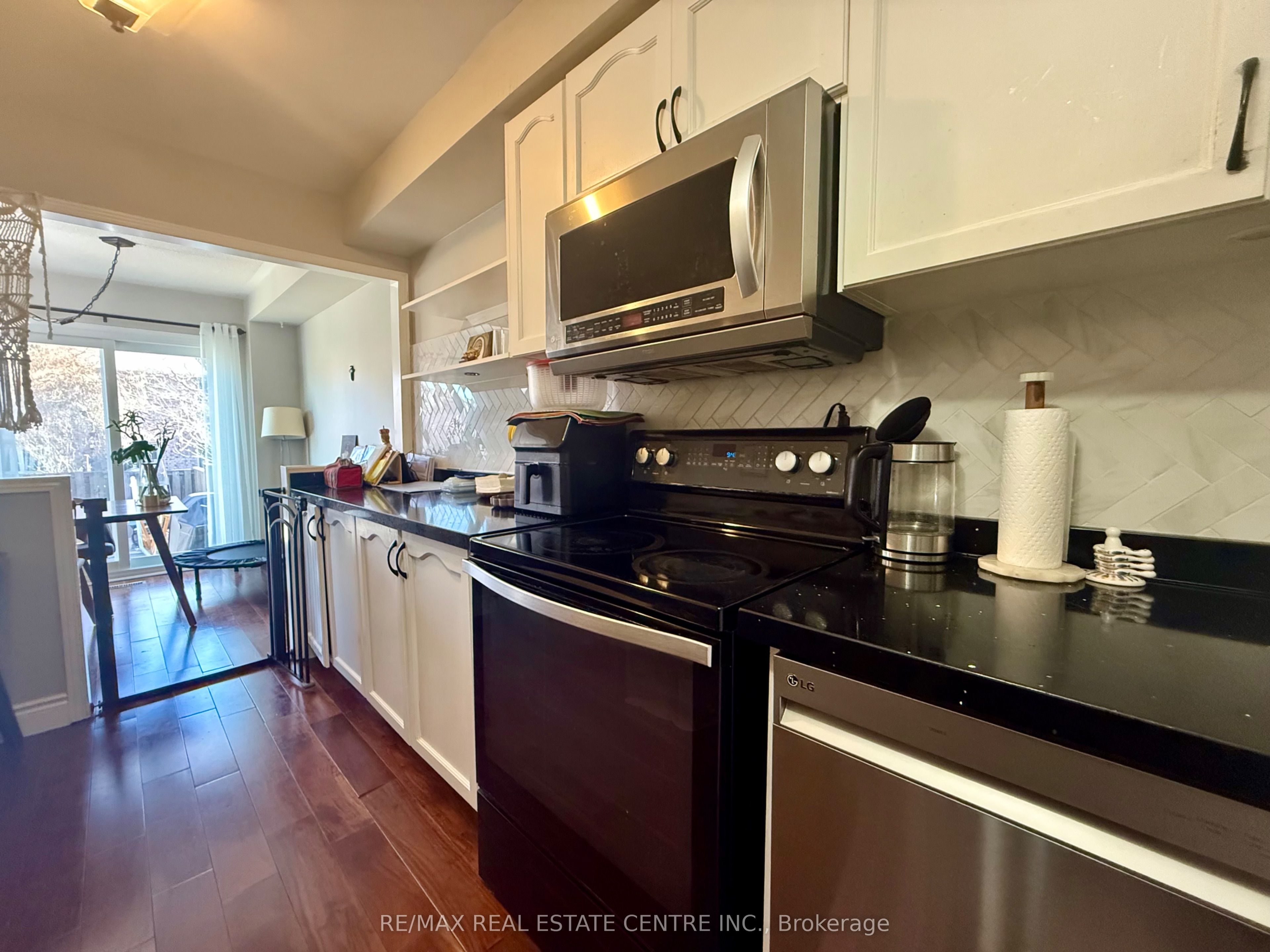 2225 Dale Ridge Drive