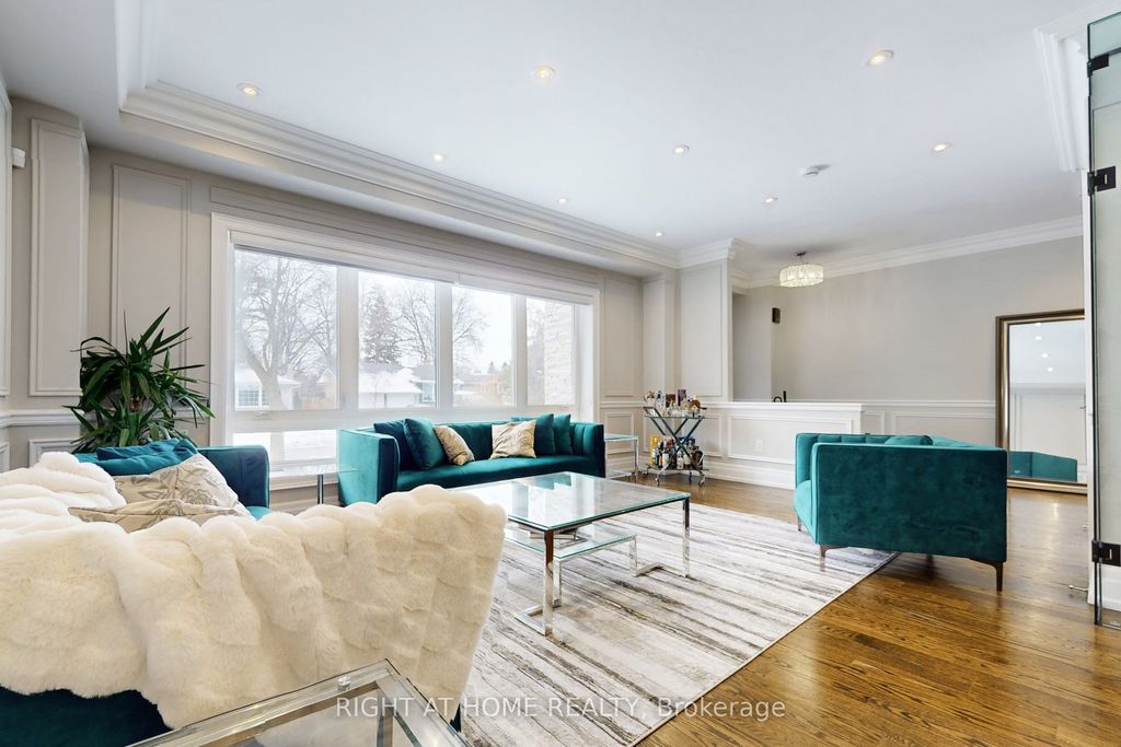 Photo of 129 Meadowbank Road, Toronto, ON M9B 5E2 (MLS # W12655322)