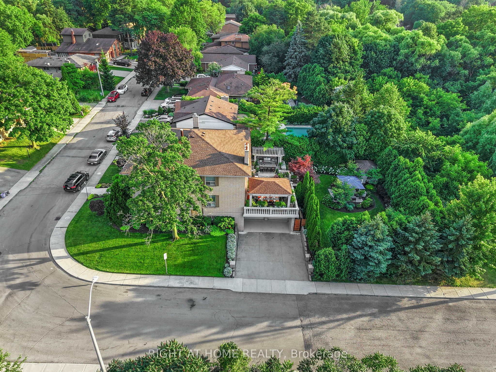 14 Delbrook Court