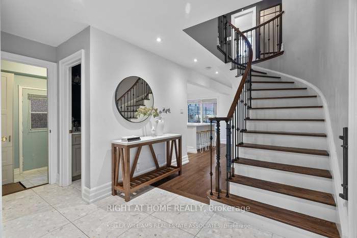 5136 Castlefield Drive
