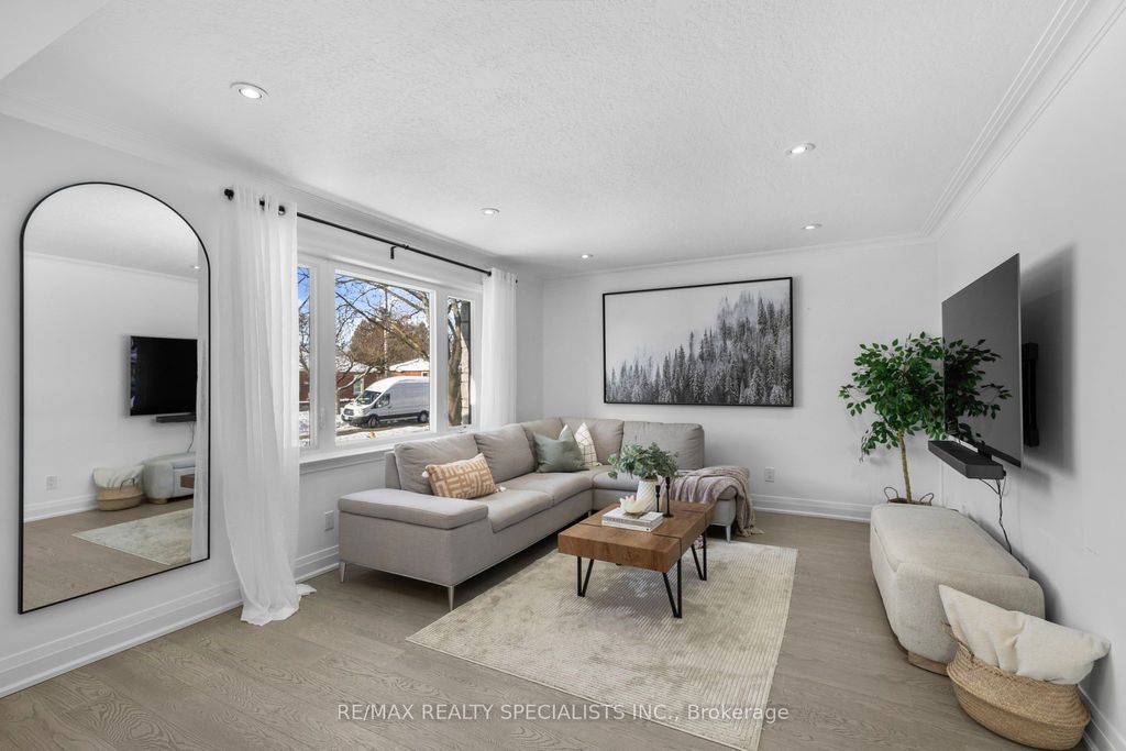 Photo of 221 Thirtieth Street, Toronto, ON M8W 3C9 (MLS # W12754760)