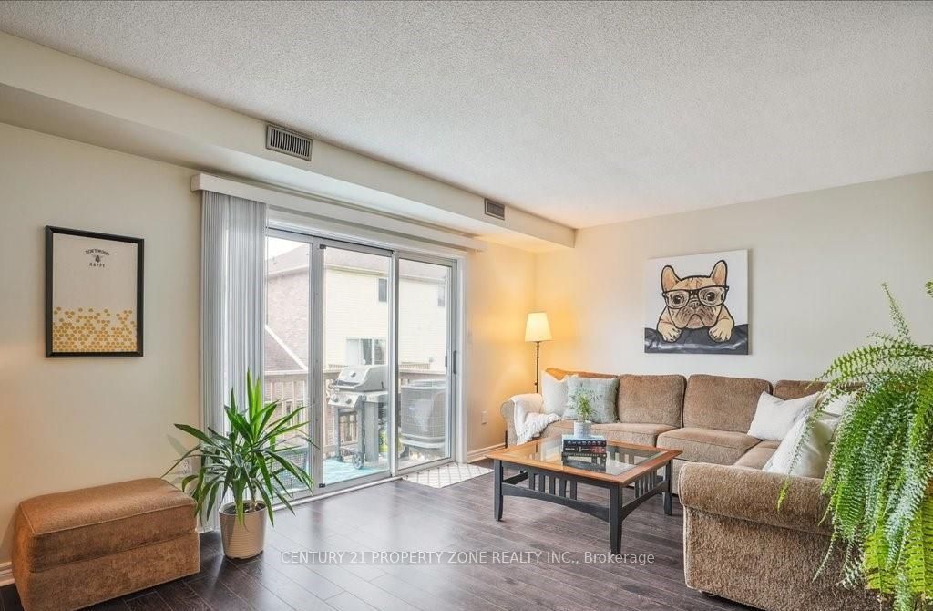 4045 Upper Middle Road 35