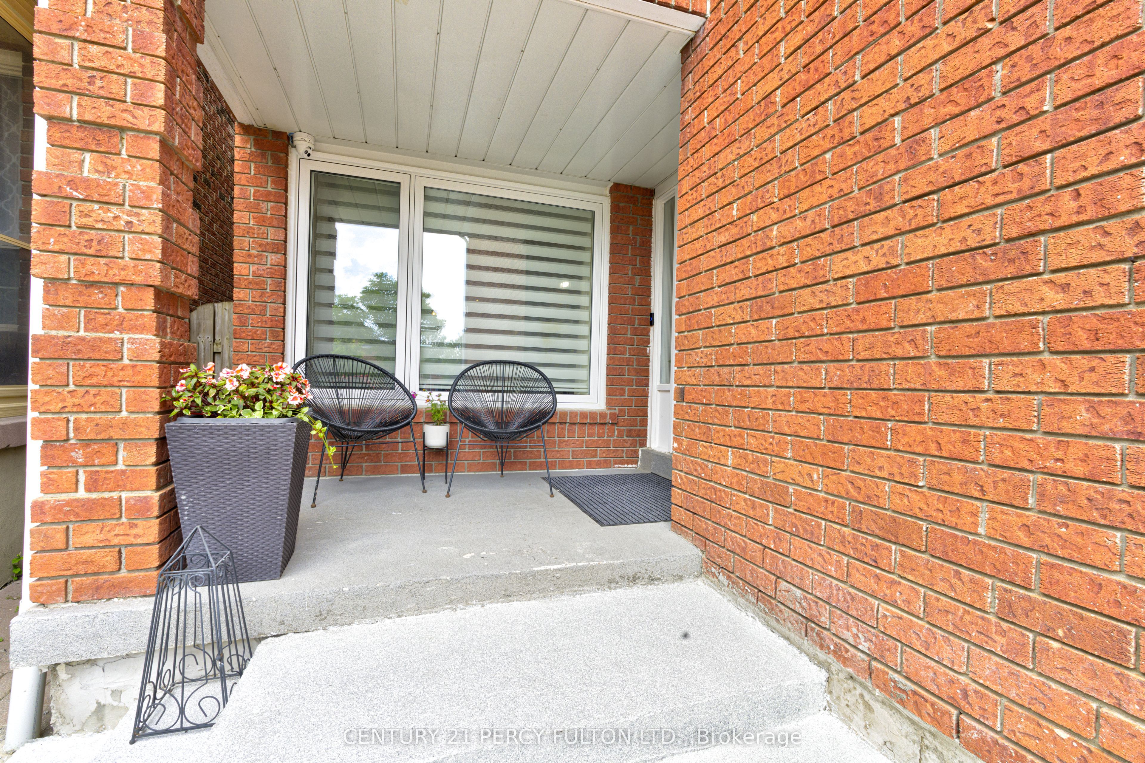 109 Woodcroft Lane