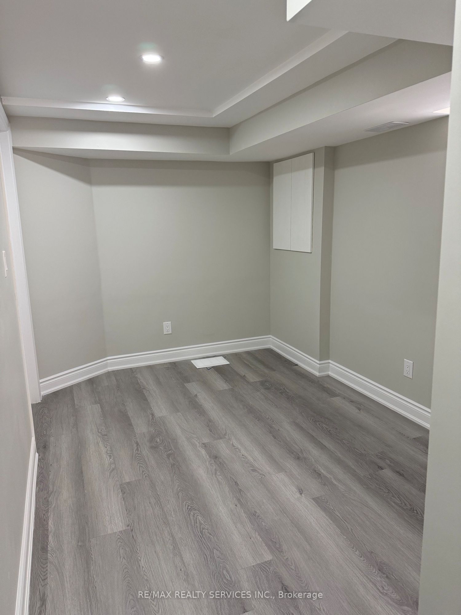 8 Cordgrass Crescent Bsmt