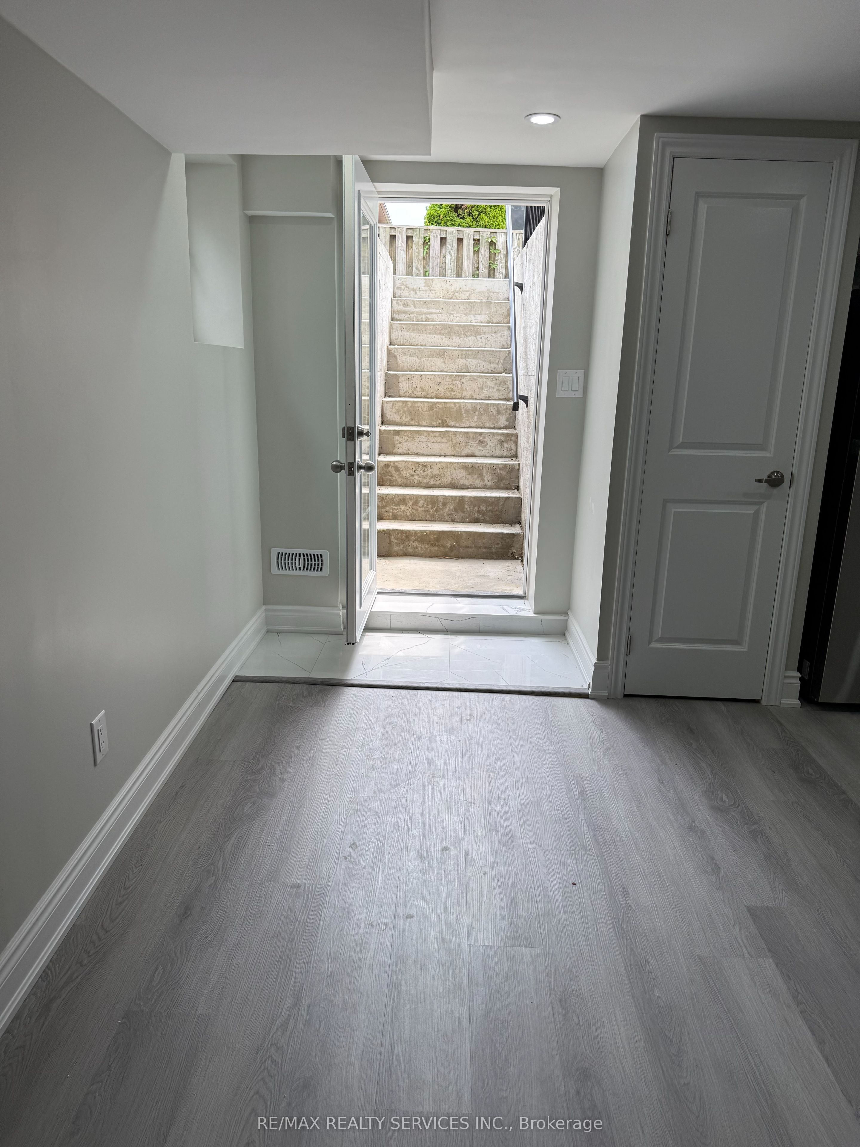 8 Cordgrass Crescent Bsmt