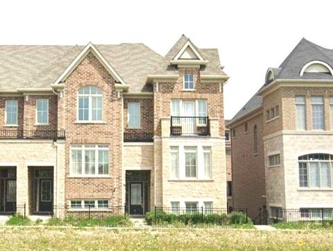 29 Sharbot Lane Markham ON L6E 0S7