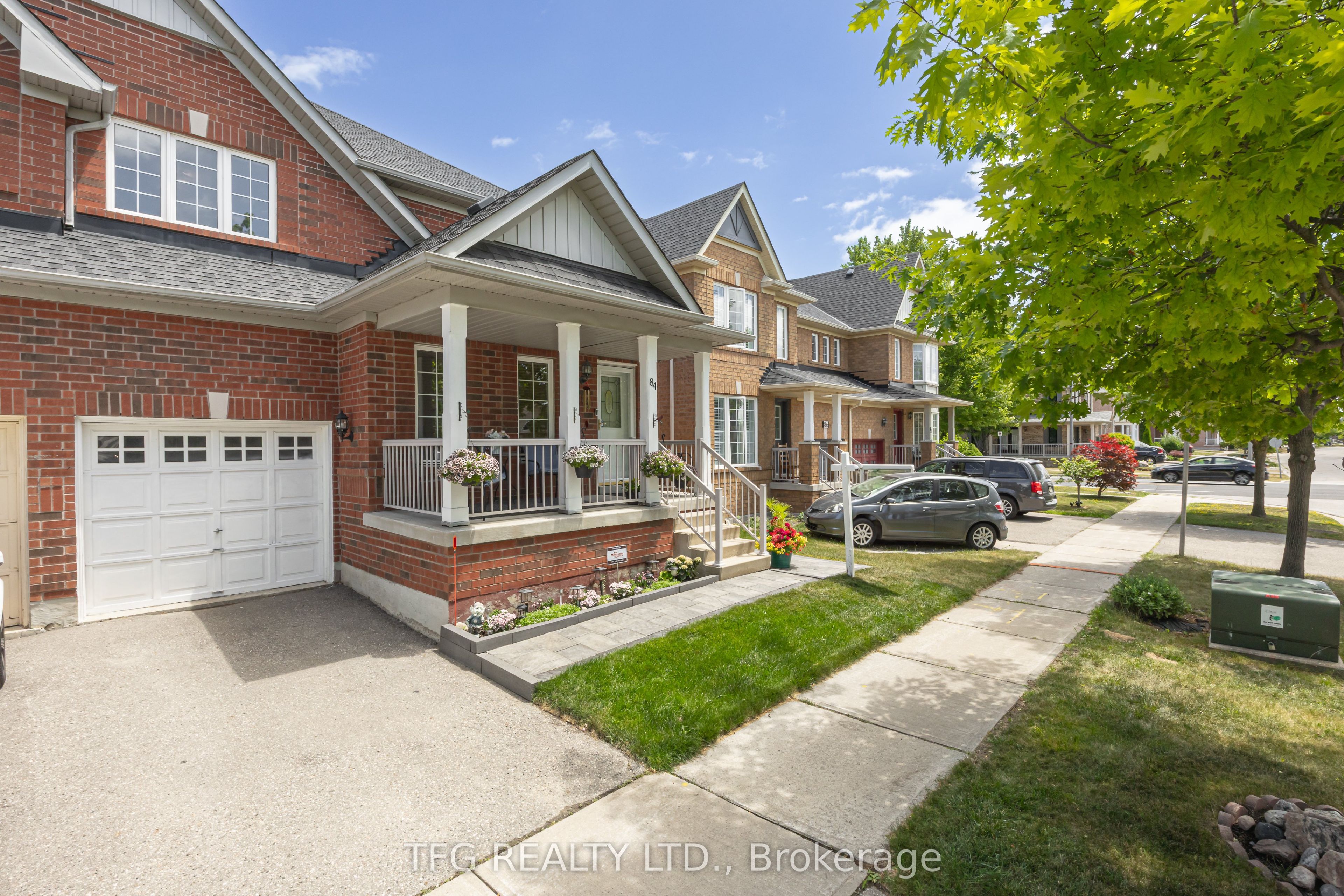 84 Stotts Crescent