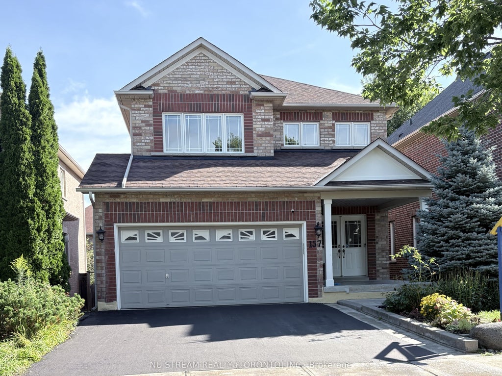 Photo of 157 Bilbrough Street, Aurora, ON L4G 7X1 (MLS # N13722684)