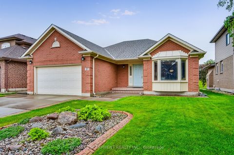 21 RIVIERA Ridge Hamilton ON L8E 5E6