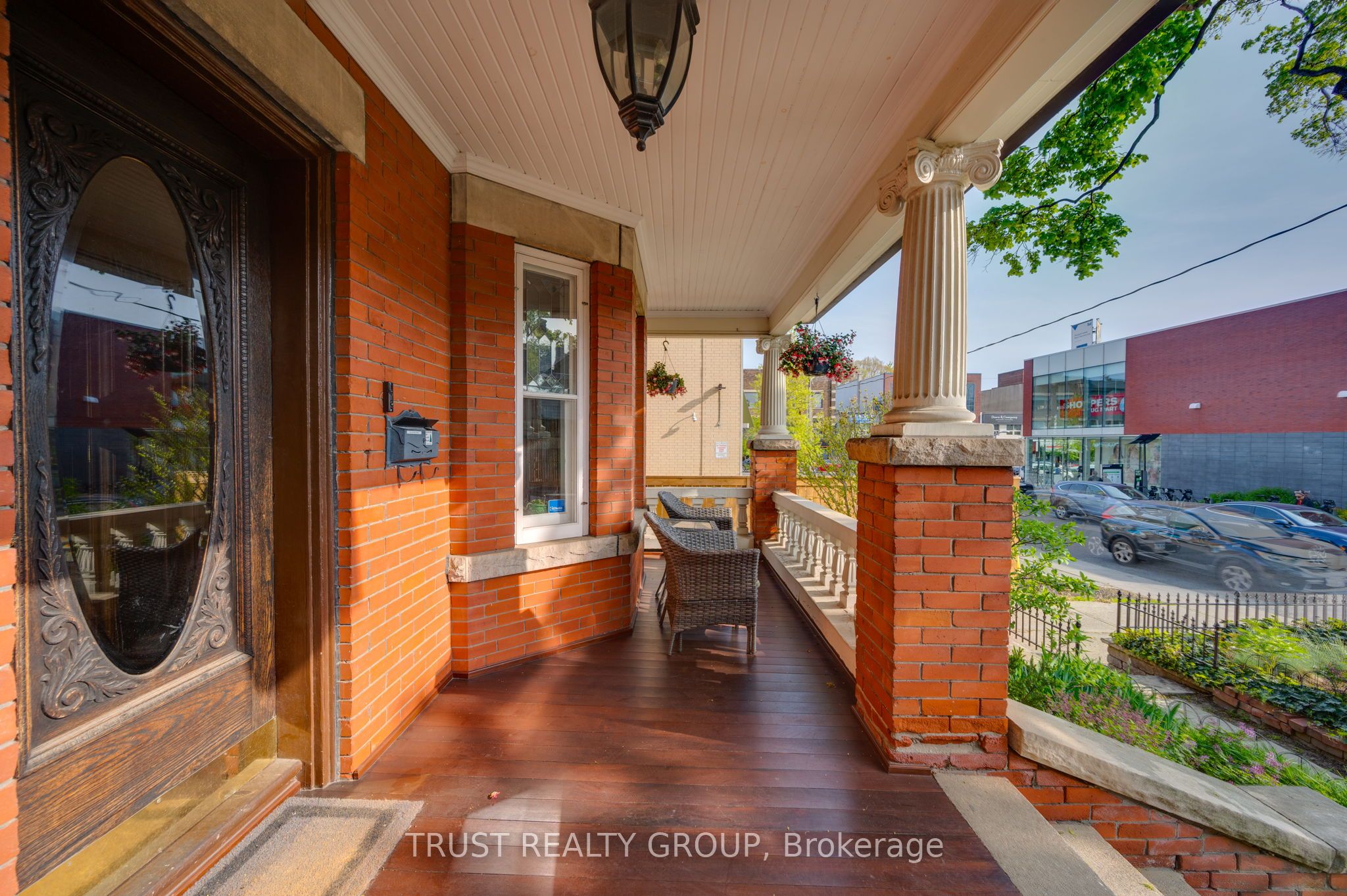 5 Ellerbeck Street