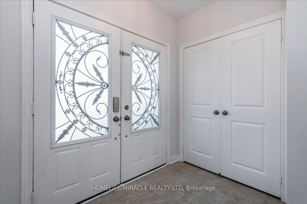 Photo of 83 Willoughby Way, New Tecumseth, ON L9R 0P4 (MLS # N12821556)