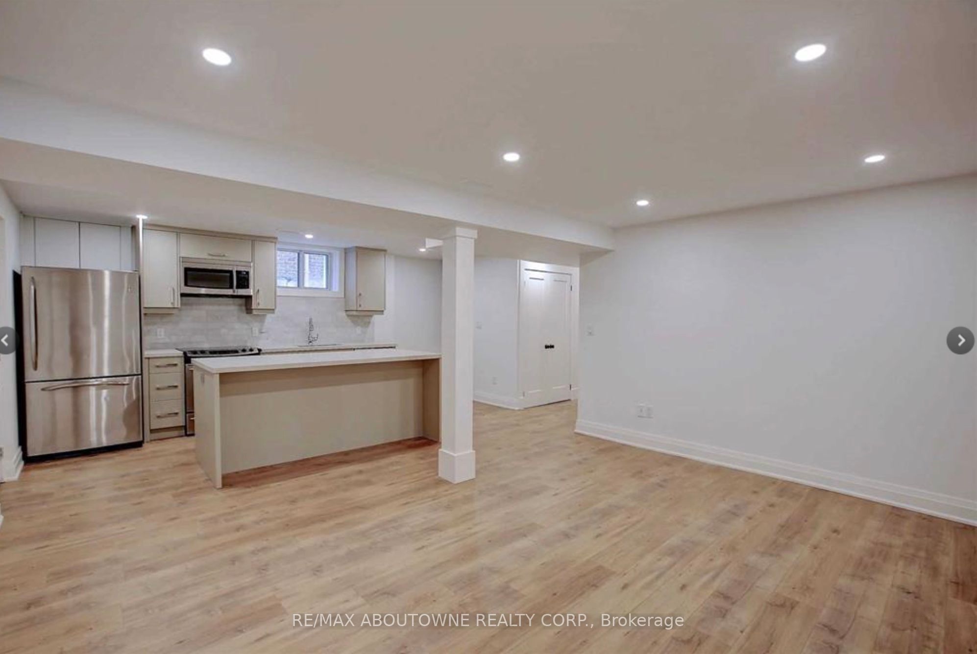 136 Westside Drive Lower