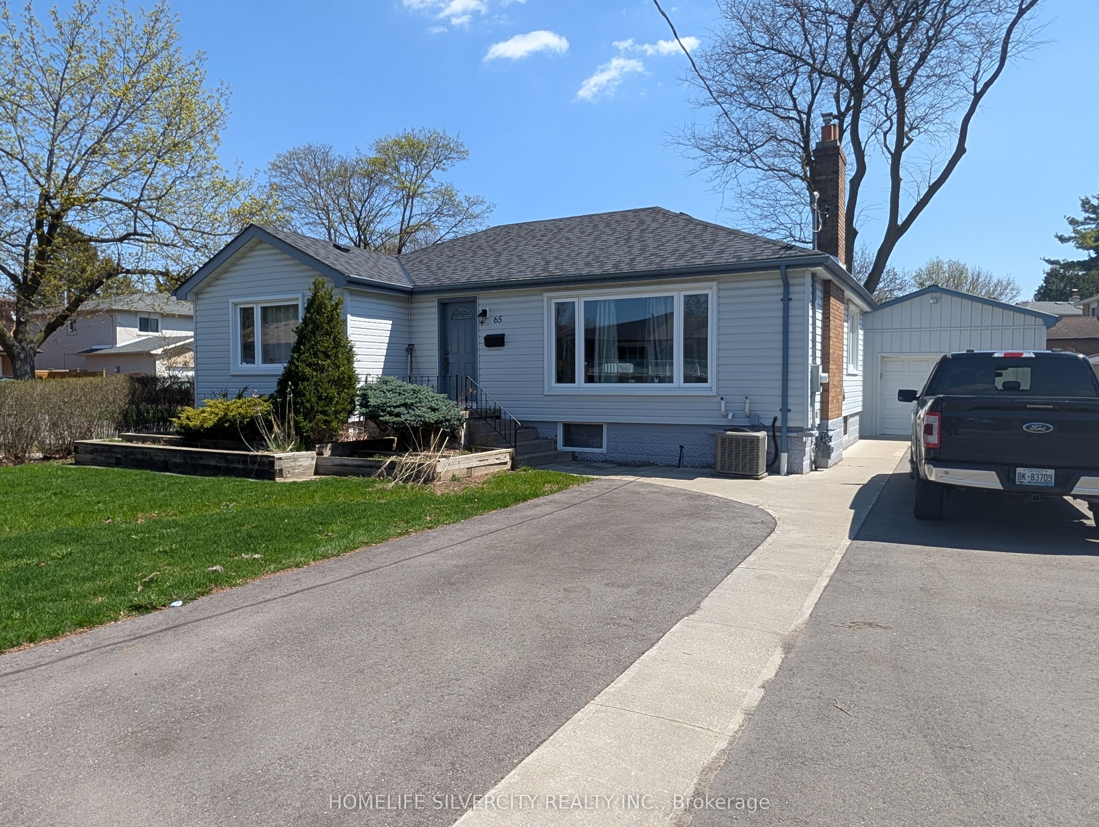 65 English Street
