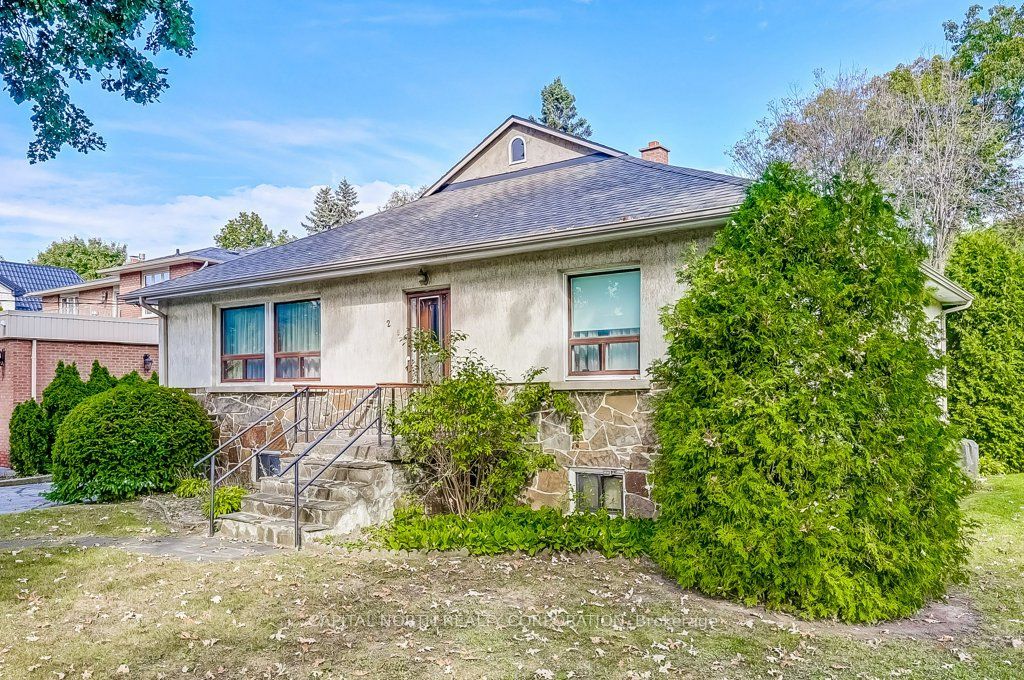 Photo of 2 Rollet Drive, Toronto, ON M6L 1J9 (MLS # W12536204)