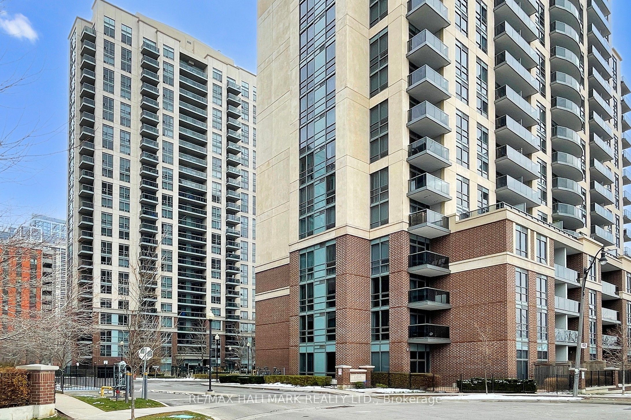 3 Michael Power Place 1002