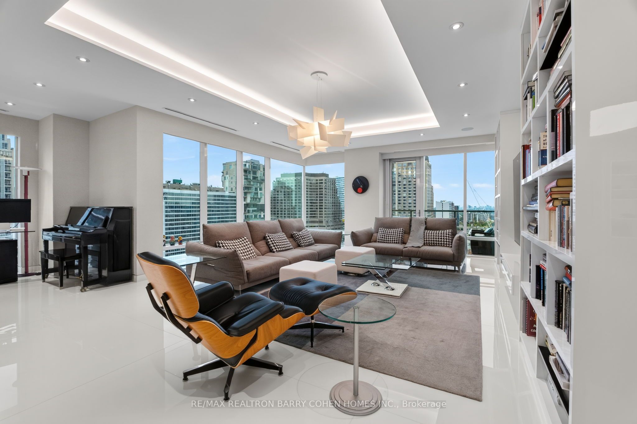 80 Yorkville Avenue 1602