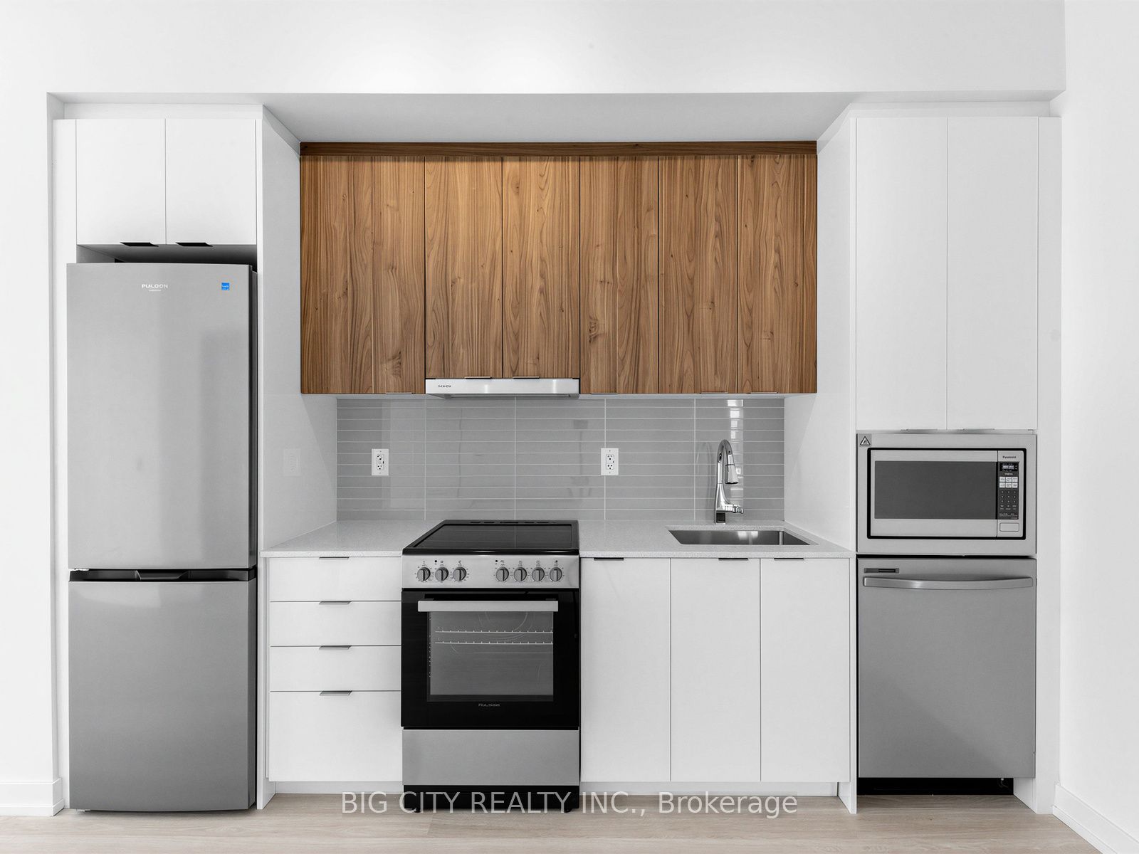 9751 Markham Road 1803