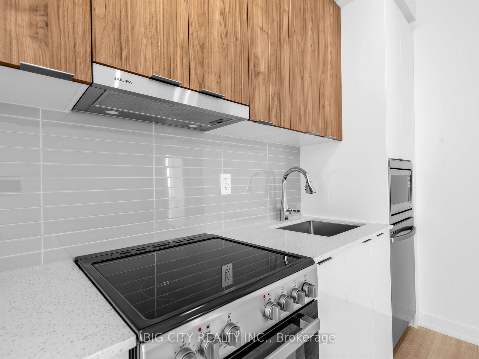 9751 Markham Road 1803