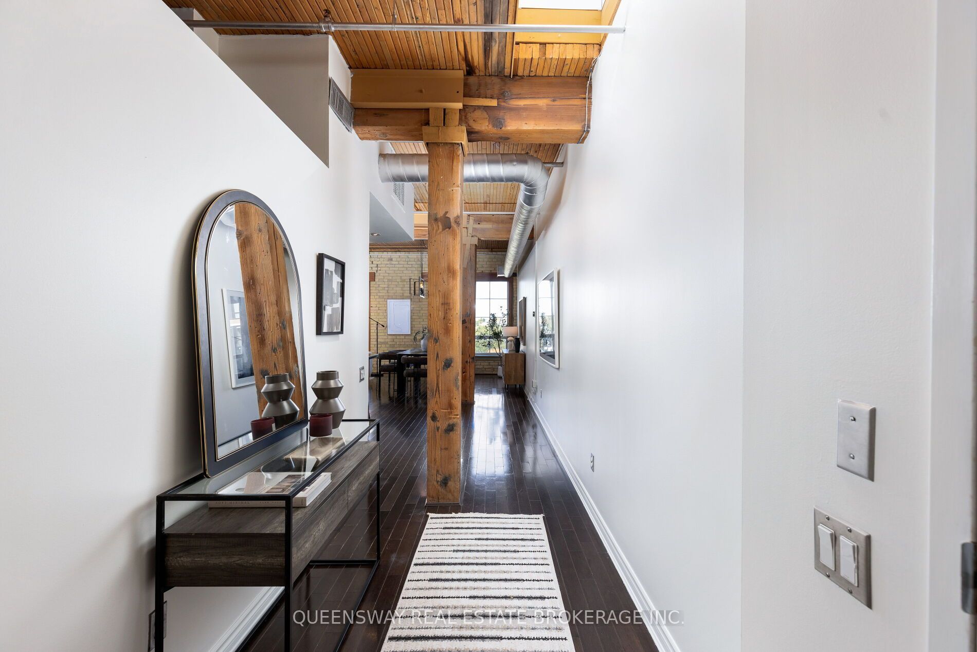 781 King Street W 602