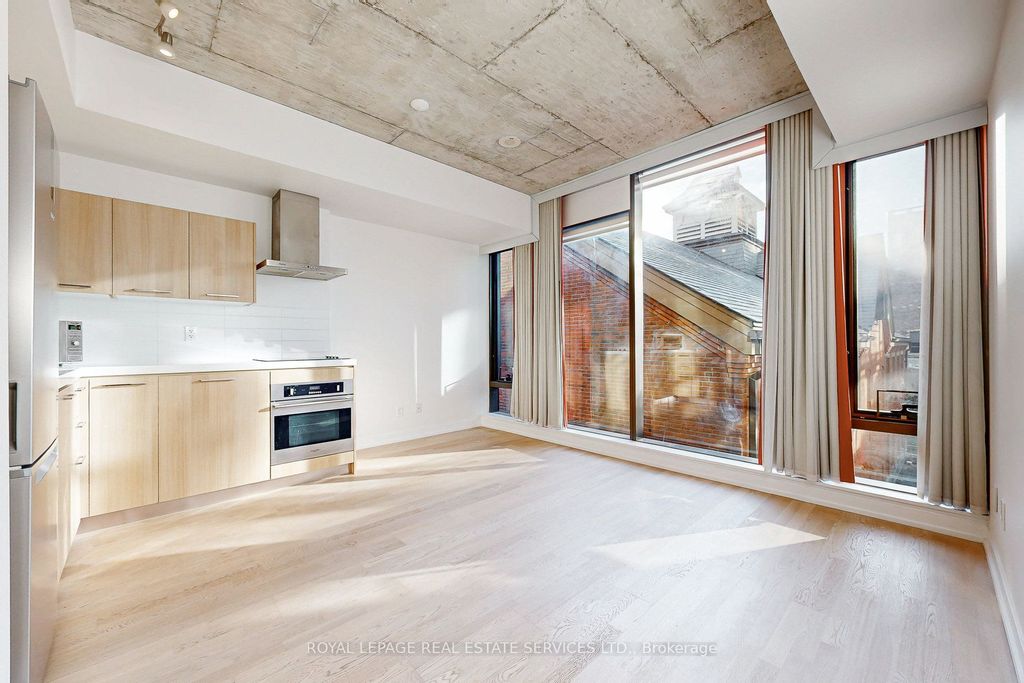 Photo of 560 King Street W #417, Toronto, ON M5V 1M3 (MLS # C12565558)