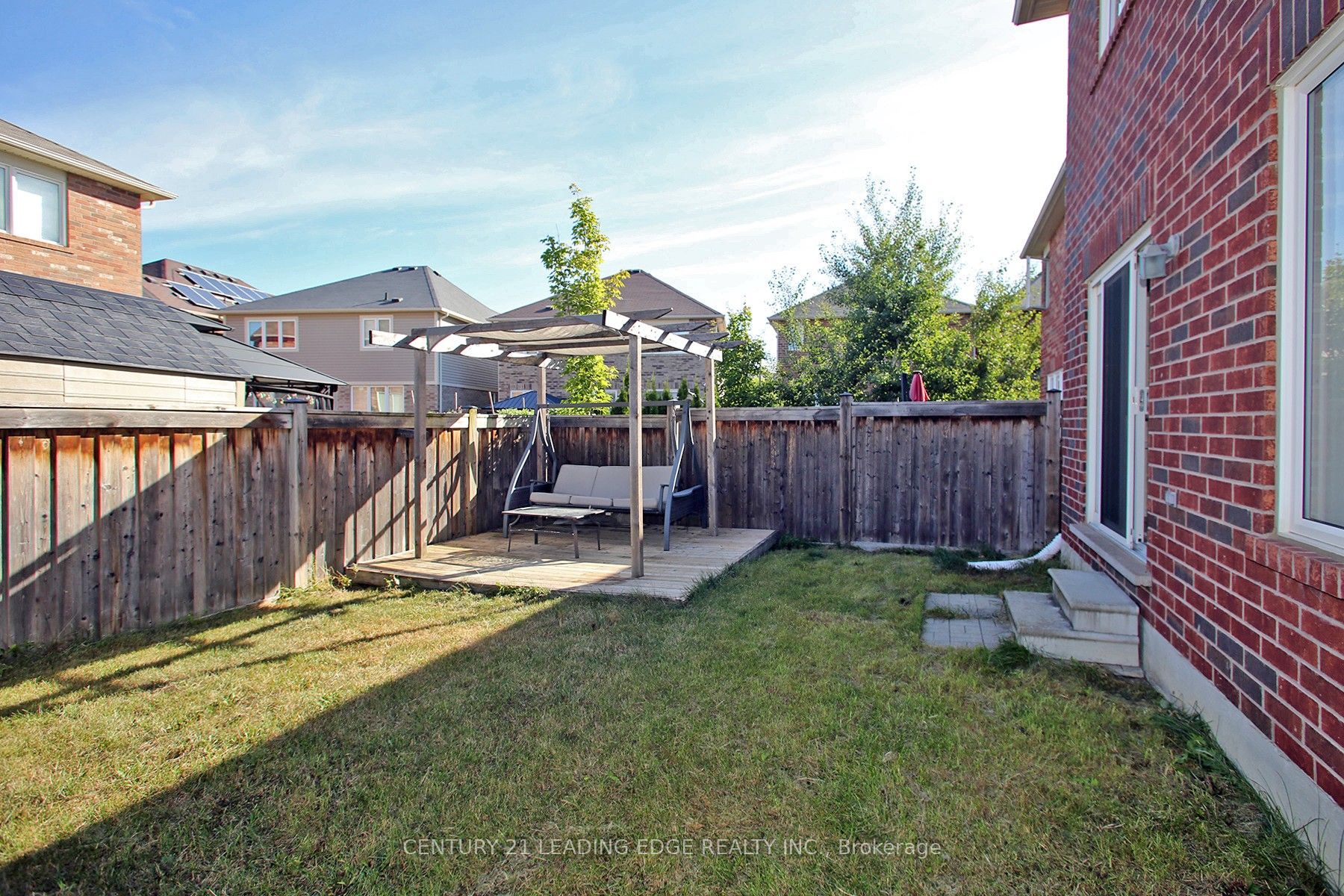 1810 Parkhurst Crescent