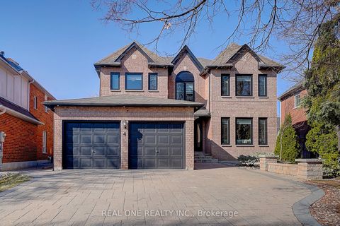 4 Casson Place Markham ON L3R 0G2