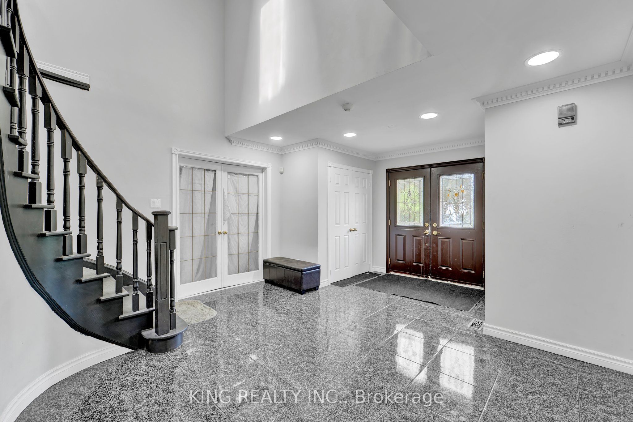 24 Vogue Crescent