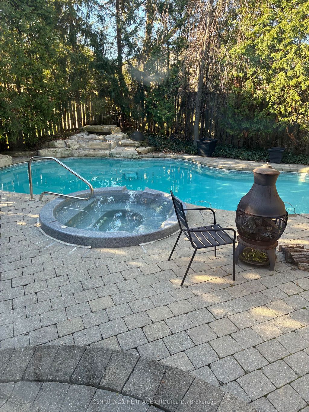 Photo of 15 Coldwater Court, Vaughan, ON L4J 7S4 (MLS # N13059744)